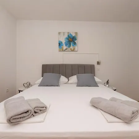 Sofija Appartement *
