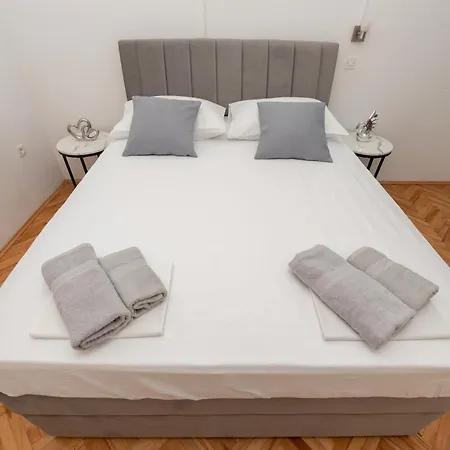 Sofija Appartement Makarska